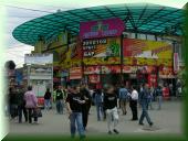 Markt Am Park Der Sowjetvoelker