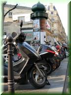 An Metro Station Oberkampf Stilleben